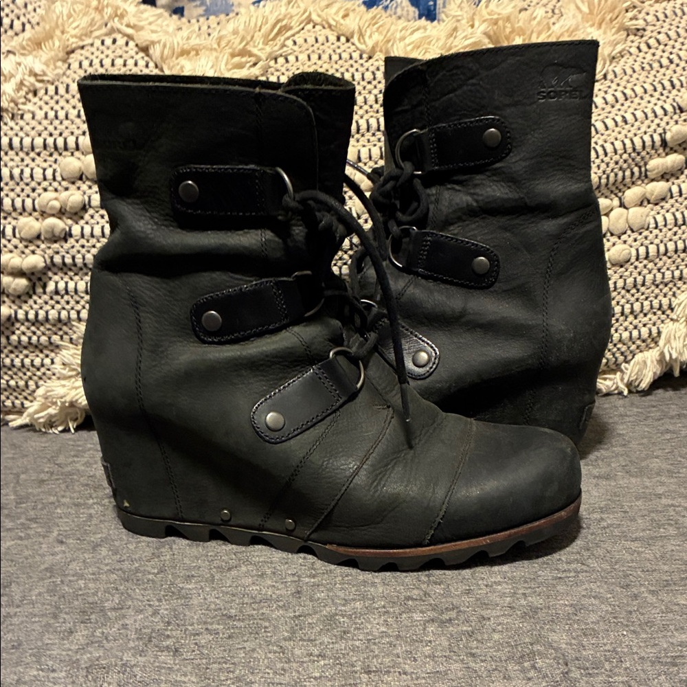 Sorel Black Lace Up Wedge Boots